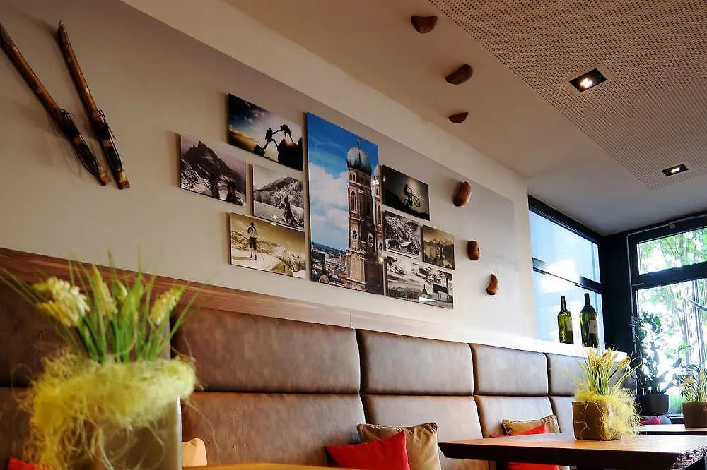 Residence Inn By Marriott Munich Central Hotel