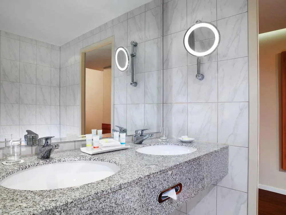 Residence Inn By Marriott Munich Central Hotel